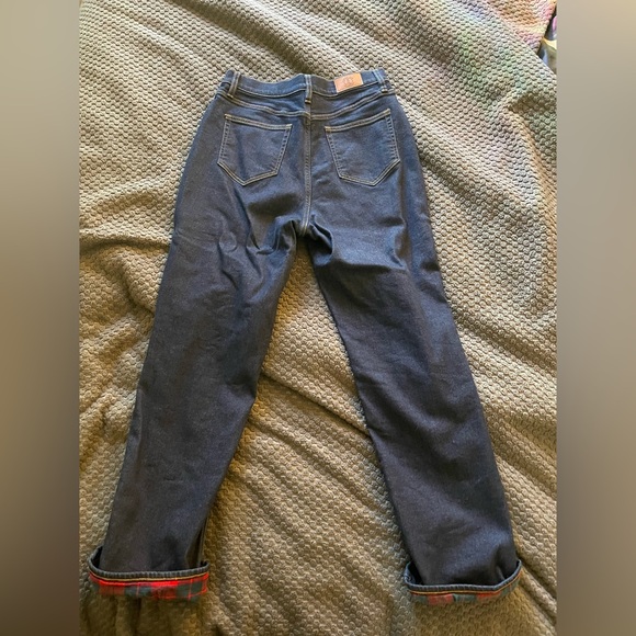 NWOT Lands’ End Straight Leg Flannel-lined Jeans - Picture 2 of 3